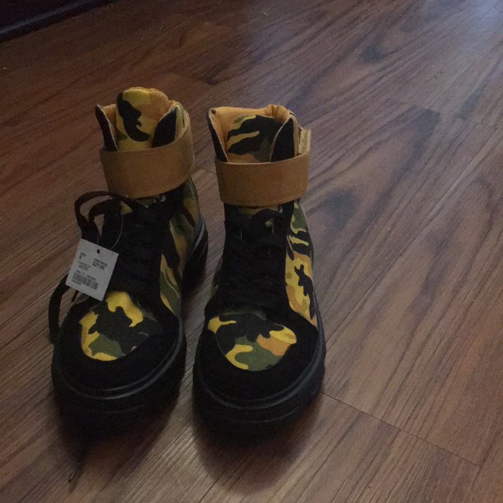 Camo Boots